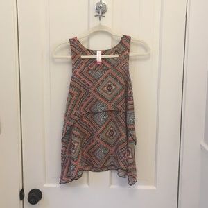 Colorful sleeveless top